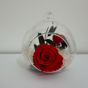 Aranjament Floral Handmade în Glob de Sticlă de 8 cm cu Trandafir Criogenat Roșu și plante stabilizate - casă & stil de viață - decorațiuni de casă - accesorii florale - buchete de flori - Artynos.ro