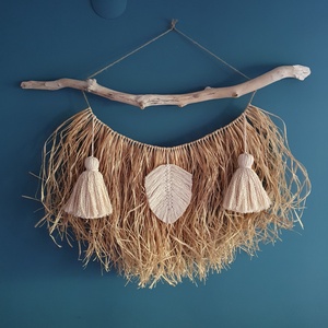 Decoratiune Perete din Rafie si Ciucuri Mari Albi - casă & stil de viață - accesorii pentru decorat casa - decorațiuni de pereți, decorațiuni suspendate - decorațiuni suspendate - Artynos.ro