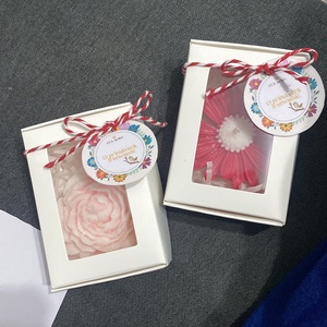 Bujor/margareta/trandafir inimă din ceară naturală de soia - accesorii nuntă - materiale decor pentru nuntă - lumânări de nuntă și suport lumânări - Artynos.ro
