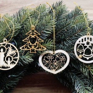 Set 10 ornamente pentru pomul de Crăciun (4 ornamente din lemn natural) - Artynos.ro