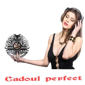 BUFNITA-ceas de perete - casă & stil de viață - accesorii pentru decorat casa - decorațiuni de pereți, decorațiuni suspendate - ceasuri de perete - Artynos.ro