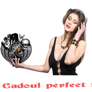 ROCK- ceas de perete - casă & stil de viață - accesorii pentru decorat casa - decorațiuni de pereți, decorațiuni suspendate - ceasuri de perete - Artynos.ro