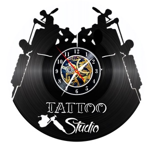 SALON TATUAJE-ceas de perete, Casă & Stil de viață, Accesorii pentru decorat casa, Decorațiuni de pereți, decorațiuni suspendate, Ceasuri de perete, , ARTYNOS