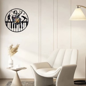QUEEN-ceas de perete - casă & stil de viață - accesorii pentru decorat casa - decorațiuni de pereți, decorațiuni suspendate - ceasuri de perete - Artynos.ro