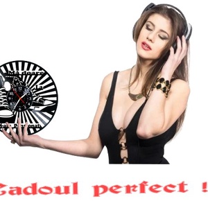 MA DOARE LA BASCHETI-ceas de perete - casă & stil de viață - accesorii pentru decorat casa - decorațiuni de pereți, decorațiuni suspendate - ceasuri de perete - Artynos.ro