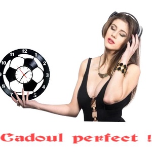 FOTBAL-ceas de perete - casă & stil de viață - accesorii pentru decorat casa - decorațiuni de pereți, decorațiuni suspendate - ceasuri de perete - Artynos.ro