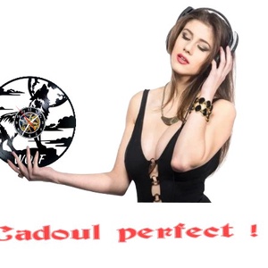 LUP-ceas de perete - casă & stil de viață - accesorii pentru decorat casa - decorațiuni de pereți, decorațiuni suspendate - ceasuri de perete - Artynos.ro
