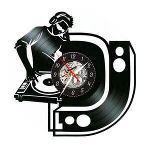 DJ-ceas de perete - Artynos.ro