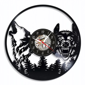LUPI-ceas de perete, Casă & Stil de viață, Accesorii pentru decorat casa, Decorațiuni de pereți, decorațiuni suspendate, Ceasuri de perete, , ARTYNOS