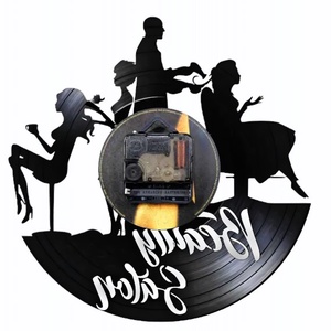 Beauty Salon- ceas de perete (PERSONALIZABIL) - casă & stil de viață - accesorii pentru decorat casa - decorațiuni de pereți, decorațiuni suspendate - ceasuri de perete - Artynos.ro