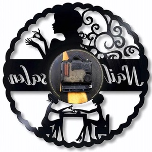 SALON MANICHIURA- ceas de perete - casă & stil de viață - accesorii pentru decorat casa - decorațiuni de pereți, decorațiuni suspendate - ceasuri de perete - Artynos.ro