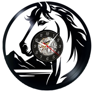 Ceas de perete decorativ - Wild Spirit Horse - Majestic Nature - realizat din disc de vinil (Vinyl Record), Negru, 30 cm - Artynos.ro