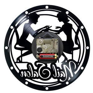 Ceas de perete Nails Salon Decorativ, Stil Vintage din Vinil (Disc Pick-up), Tematică Manichiură și Oja, Negru, 30 cm - casă & stil de viață - decorațiuni de casă - decorațiuni de pereți - ceasuri de perete - Artynos.ro