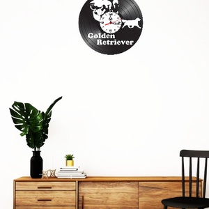 Ceas de perete decorativ realizat din disc de vinil, Model Caine Golden Retriever, Text Personalizat, Negru, 30 cm - casă & stil de viață - decorațiuni de casă - decorațiuni de pereți - ceasuri de perete - Artynos.ro