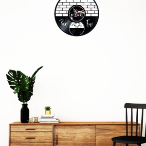 Ceas de perete decorativ realizat din disc de vinil, Model Pink Floyd Dark Side Moon The Wall, Negru, 30 cm - casă & stil de viață - decorațiuni de casă - decorațiuni de pereți - ceasuri de perete - Artynos.ro