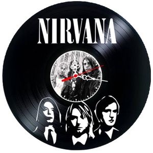 Ceas de perete decorativ realizat din disc de vinil, Model Nirvana Kurt Cobain Grunge Rock, Negru, 30 cm - Artynos.ro