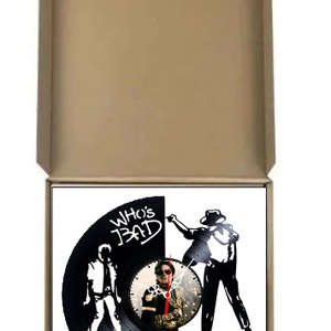 Ceas de perete decorativ realizat din disc de vinil, Model Michael Jackson Whos Bad Regele Pop, Negru, 30 cm - casă & stil de viață - decorațiuni de casă - decorațiuni de pereți - ceasuri de perete - Artynos.ro