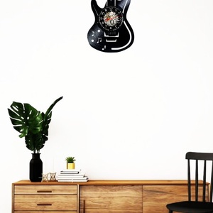 Ceas de perete decorativ realizat din disc de vinil, Model Chitara Electrica Note Muzicale Rock, Negru, 30 cm - casă & stil de viață - decorațiuni de casă - decorațiuni de pereți - ceasuri de perete - Artynos.ro