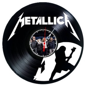 Ceas de perete decorativ realizat din disc de vinil, Model Metallica Heavy Metal Logo Trupa, Negru, 30 cm - Artynos.ro