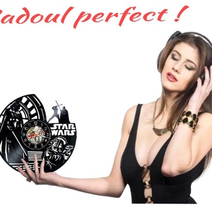 Ceas de perete decorativ realizat din disc de vinil, Model Star Wars Darth Vader Yoda Sci Fi, Negru, 30 cm - casă & stil de viață - decorațiuni de casă - decorațiuni de pereți - ceasuri de perete - Artynos.ro