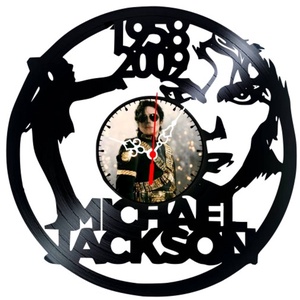 Ceas de perete decorativ realizat din disc de vinil, Model Michael Jackson Memorial 1958-2009, Negru, 30 cm - Artynos.ro