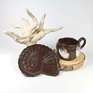 Set Snowy-ceasca si farfurioara, Casă & Stil de viață, Accesorii pentru echipamente de bucătărie, Accesorii de servire, Căni, Ceramică, ARTYNOS