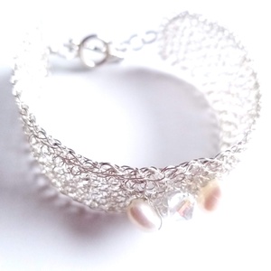 Bratara argintata cu perle de cultura si margele de sticla fatetata  - accesorii nuntă - bijuterii mireasă - brățări mireasă  - Artynos.ro