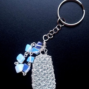Breloc argintat cu sticla de mare si opalit  - genți și portofele - accesorii genți - breloc - Artynos.ro