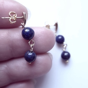 Cercei auriti cu margele de lapis lazuli - bijuterii - cercei - cercei agățați - Artynos.ro