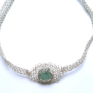 Colier argintat cu sticla de mare-sea glass - Artynos.ro