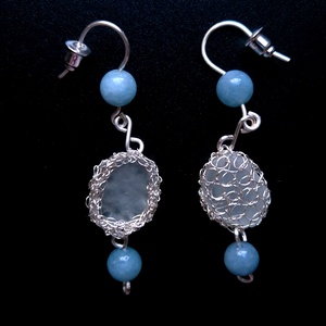 Cercei lungi argintii cu sticla de mare si acvamarin  - bijuterii - cercei - cercei din pietre semiprețioase - Artynos.ro