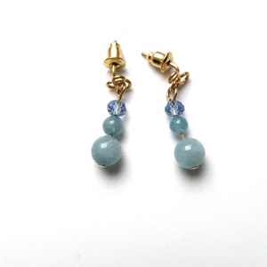 Cercei mici auriti cu margele de acvamarin , Bijuterii, Cercei, Cercei din pietre semipretioase, Confectionarea bijuteriilor, ARTYNOS
