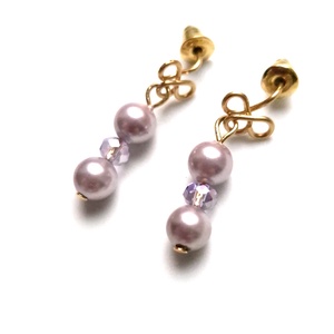 Cercei mici auriti cu perle de sticla mov - bijuterii - cercei - cercei din mărgele - Artynos.ro