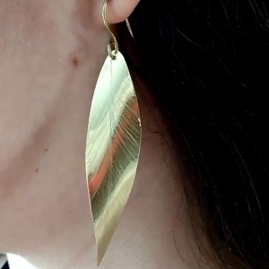 Cercei narcisă din alamă -  - Artynos.ro Cercei narcisă din alamă -  - Artynos.ro