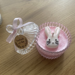 Lumânare parfumată Easter Bunny65g - Artynos.ro