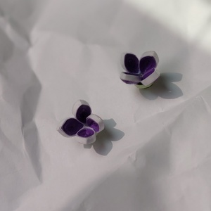 Cercei quilling flori de liliac - Artynos.ro