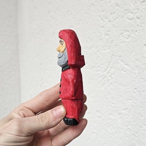 Jucarie din Lemn PESCAR MODERN cu Pelerină de Ploaie Pentru Copii - arte vizuale și accesorii  - sculptură - statuie lemn - Artynos.ro