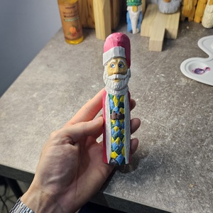 Mos Craciun din Lemn  Ornament Artizanal Sculptat Manual, Craciun, Accesorii cadou de Craciun, Felicitari de Craciun, Pictura, Sculptura, ARTYNOS