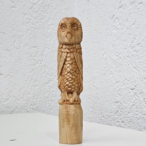 Bufnita din Lemn Natural � Sculptata Manual, Jucarii si echipamente pentru copii, Accesorii sport, Accesorii pentru sporturi de zapada, Sculptura, ARTYNOS
