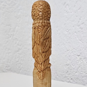 Bufniță din Lemn Natural � Sculptată Manual - jucării și echipamente pentru copii - accesorii sport - accesorii pentru sporturi de zăpadă - Artynos.ro