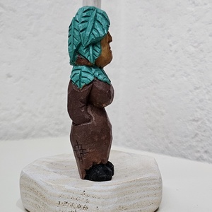  Doamna Spirit al Copacilor � Figurină din Lemn Sculptată și Pictată Manual - jucării și echipamente pentru copii - accesorii sport - accesorii pentru alte jocuri și sporturi - Artynos.ro