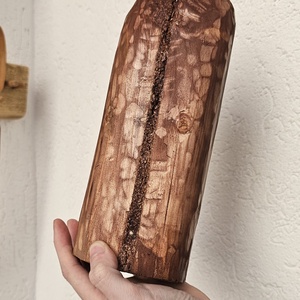 Bufniță din Lemn de Brad � Sculptată și Pictată Manual - arte vizuale și accesorii  - sculptură - sculpturi și figurine din ceramică - Artynos.ro