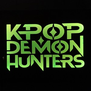 Fanii K-Pop Demon Hunters - pictură murală cu iluminare ambientală - casă & stil de viață - accesorii pentru decorat casa - picturi murale - artă de perete din lemn - Artynos.ro
