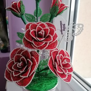 Trandafiri din perle - casă & stil de viață - accesorii pentru decorat casa - suport de flori - buchete de flori - Artynos.ro