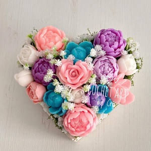 Aranjament inima din ceramica si flori parfumate din baza de sapun - casă & stil de viață - decorațiuni de casă - accesorii florale - cutii cu flori - Artynos.ro