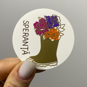 Martisor brosa - cizme cu flori, Bijuterii, Martisor, Ceramica, ARTYNOS