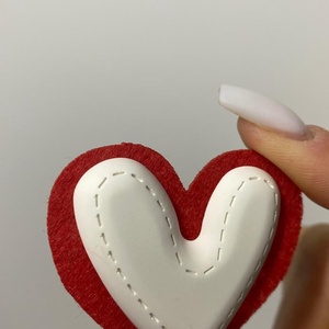 Mărțișor broșă - Inimi - bijuterii - mărțișor - Artynos.ro