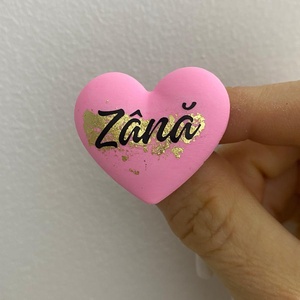 Mărțișor broșă inimă � 3 cm - Zână  - Artynos.ro