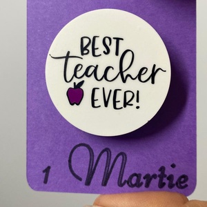 Martisor brosa - Best Teacher Ever, Bijuterii, Martisor, Ceramica, Martisor brosa - Best Teacher Ever.
Diametru: 3 cm, ARTYNOS
