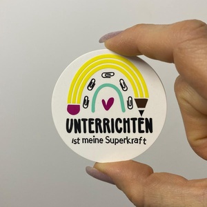Broșă - 5.5 cm - Teaching is my superpower - bijuterii - mărțișor - Artynos.ro
